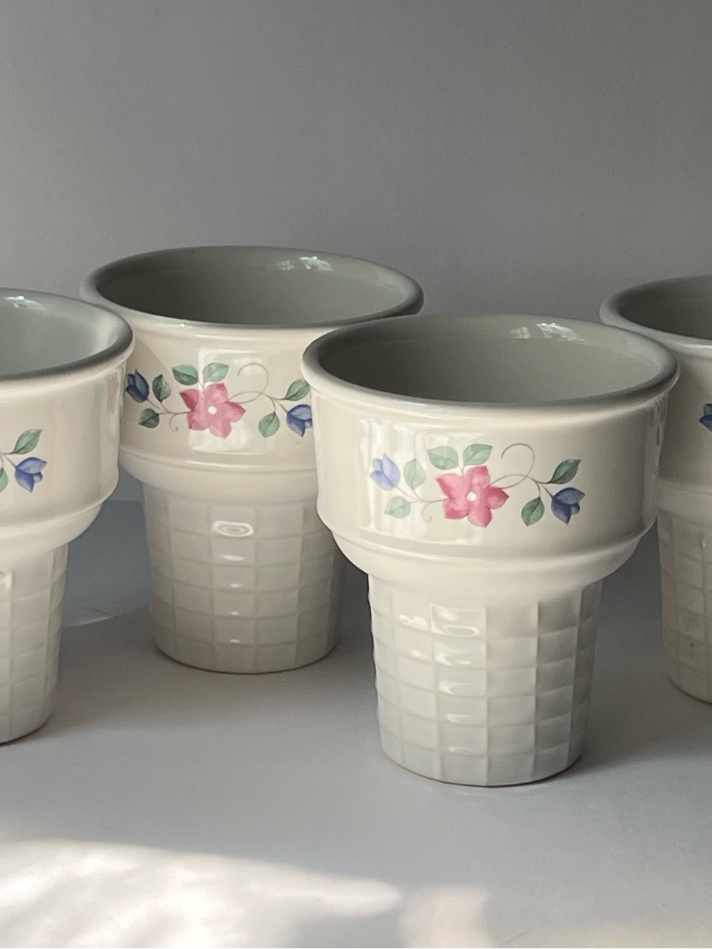 Pfaltzgraff Village White Ceramic Ice Cream Cone Bowls